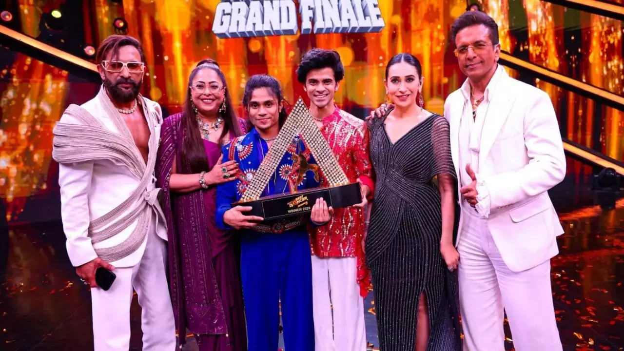 India’s Best Dancer 5 के ग्रैंड फिनाले में रायपुर के रितेश पाल ने जीती ट्रॉफी, लाखों का कैश प्राइज भी मिला, ये कंटेस्टेंट रहीं रनर अप India’s Best Dancer 5 के ग्रैंड फिनाले में रायपुर के रितेश पाल ने जीती ट्रॉफी, लाखों का कैश प्राइज भी मिला, ये कंटेस्टेंट रहीं रनर अप