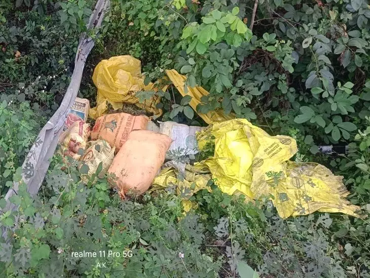 CG Crime: ट्रक हादसे ने खोला तस्करी का राज, 238 किलो गांजा के साथ चालक गिरफ्तार CG Crime: ट्रक हादसे ने खोला तस्करी का राज, 238 किलो गांजा के साथ चालक गिरफ्तार