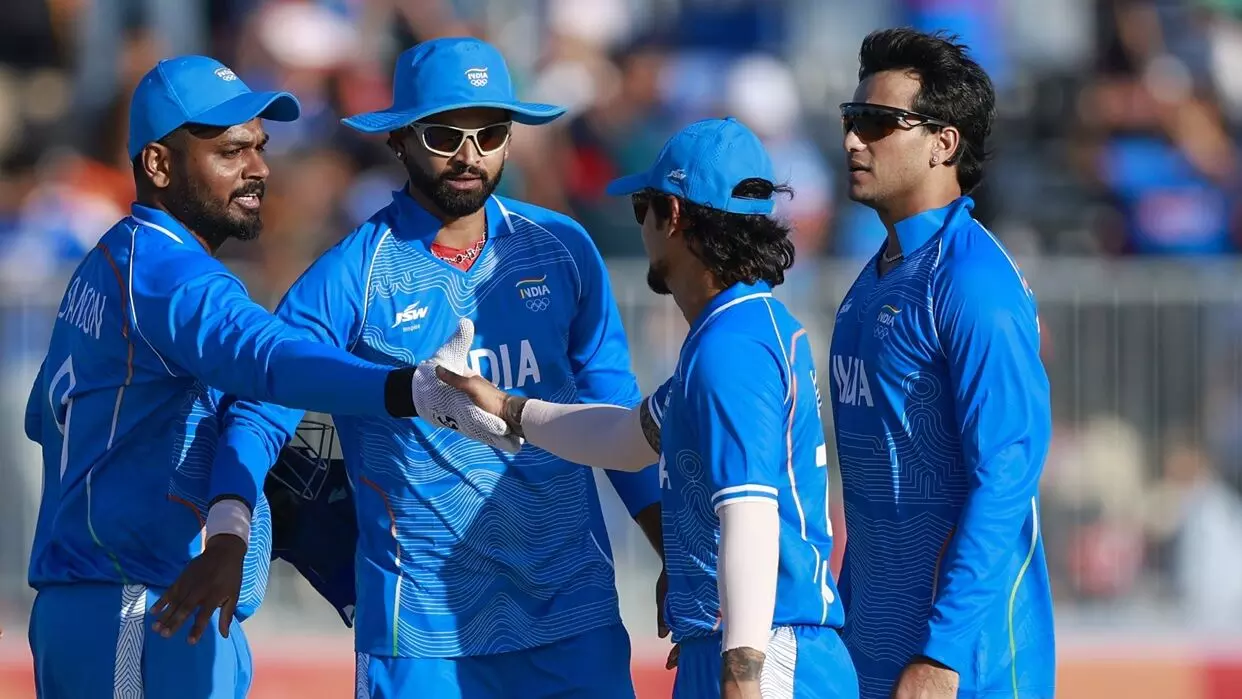 IND vs PAK: टीम इंडिया की पाकिस्तान पर गोल्डन स्ट्राइक, 19 रन से हराकर लगातार दूसरी बार बनी एशियन गेम्स चैंपियन IND vs PAK: टीम इंडिया की पाकिस्तान पर गोल्डन स्ट्राइक, 19 रन से हराकर लगातार दूसरी बार बनी एशियन गेम्स चैंपियन