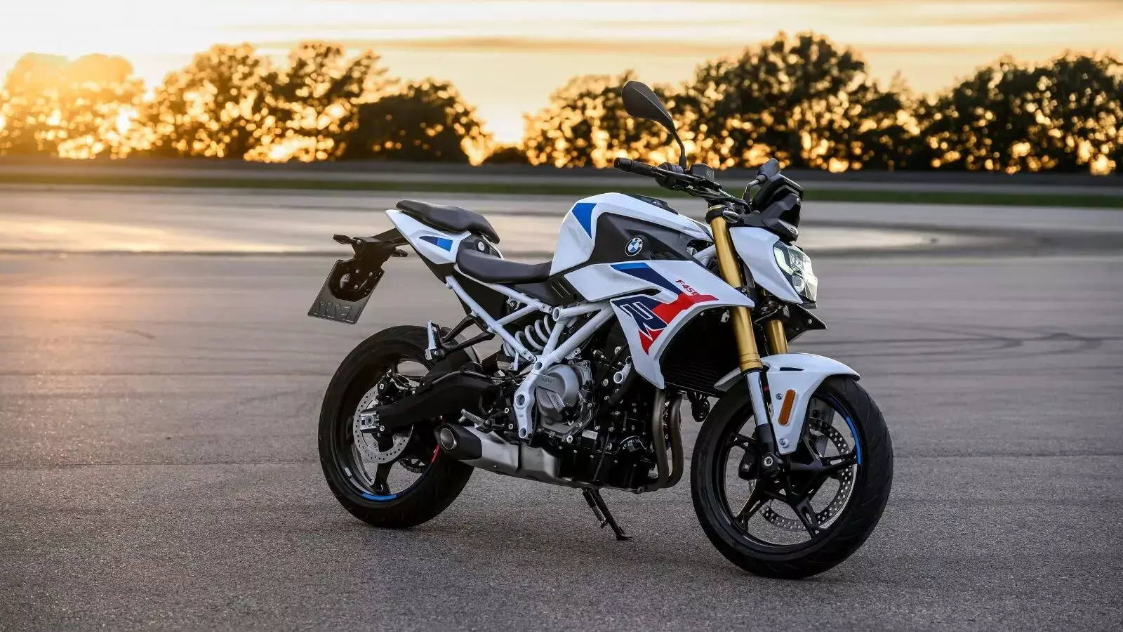 BMW F 450 R से उठा पर्दा: 420cc पैरेलल-ट्विन इंजन, बिना क्लच दबाए बदल सकेंगे गियर, और भी कई जबरदस्त फीचर्स, जानें कीमत BMW F 450 R से उठा पर्दा: 420cc पैरेलल-ट्विन इंजन, बिना क्लच दबाए बदल सकेंगे गियर, और भी कई जबरदस्त फीचर्स, जानें कीमत