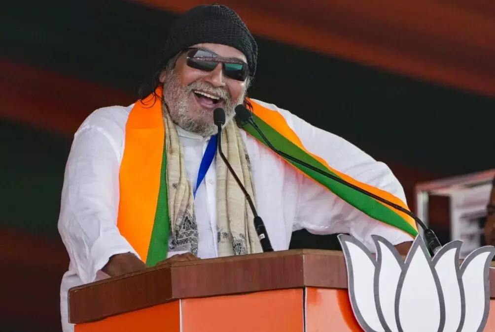 Mithun Chakraborty Cabinet Rank: मिथुन चक्रवर्ती को बंगाल सरकार में बड़ा जिम्मा, कैबिनेट मंत्री का दर्जा, जानें क्या मिला पद Mithun Chakraborty Cabinet Rank: मिथुन चक्रवर्ती को बंगाल सरकार में बड़ा जिम्मा, कैबिनेट मंत्री का दर्जा, जानें क्या मिला पद