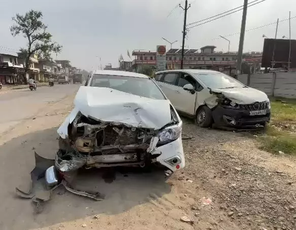 अंबिकापुर-बिलासपुर रोड पर इनोवा और बाइक की आमने-सामने टक्कर, 8 लोग घायल, दो की हालत गंभीर अंबिकापुर-बिलासपुर रोड पर इनोवा और बाइक की आमने-सामने टक्कर, 8 लोग घायल, दो की हालत गंभीर
