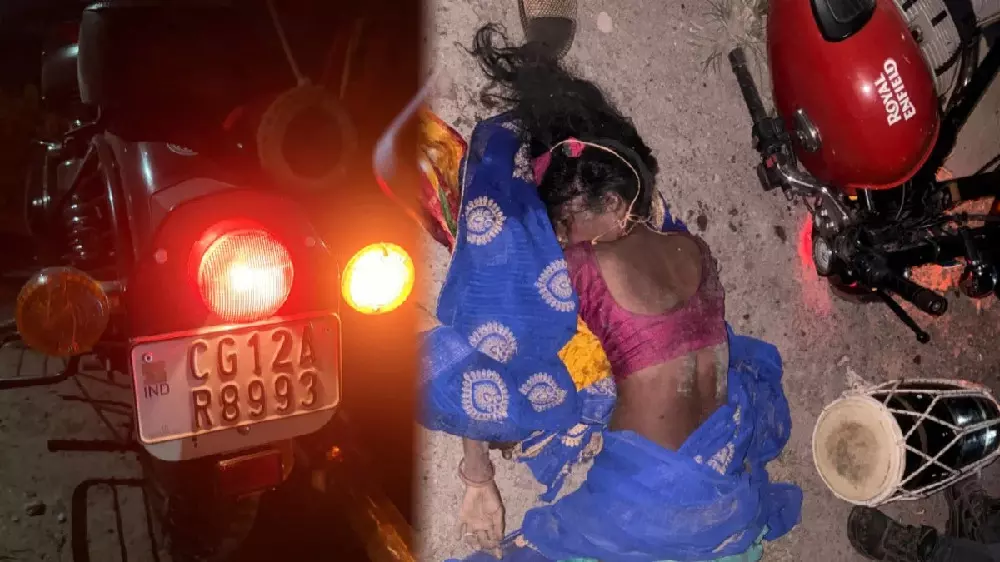 CG Accident : जसगीत गाने मंदिर जा रही महिलाओं की टोली को बुलेट ने कुचला, दो की मौत, तीन घायल CG Accident : जसगीत गाने मंदिर जा रही महिलाओं की टोली को बुलेट ने कुचला, दो की मौत, तीन घायल