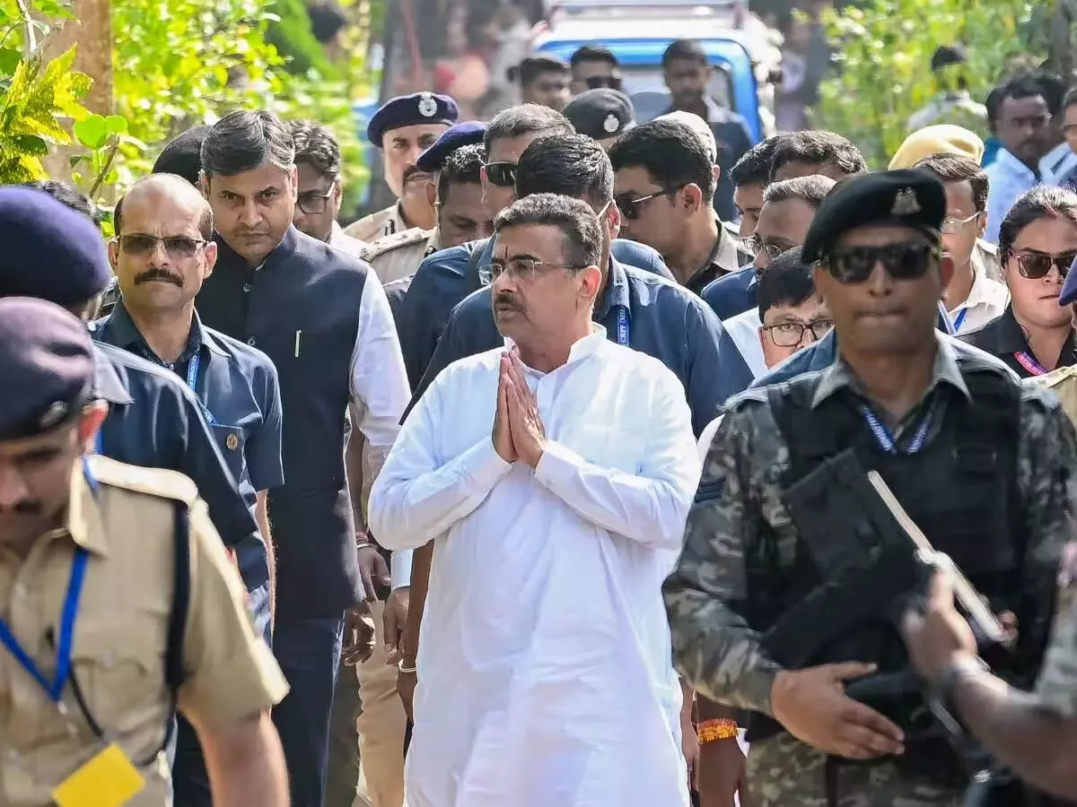दुर्गा प्रतिमा विसर्जन के लिए 18 IPS अधिकारी तैनात: CM शुभेंदु अधिकारी ने बाबूघाट पहुंचकर तैयारियों का लिया जायजा दुर्गा प्रतिमा विसर्जन के लिए 18 IPS अधिकारी तैनात: CM शुभेंदु अधिकारी ने बाबूघाट पहुंचकर तैयारियों का लिया जायजा