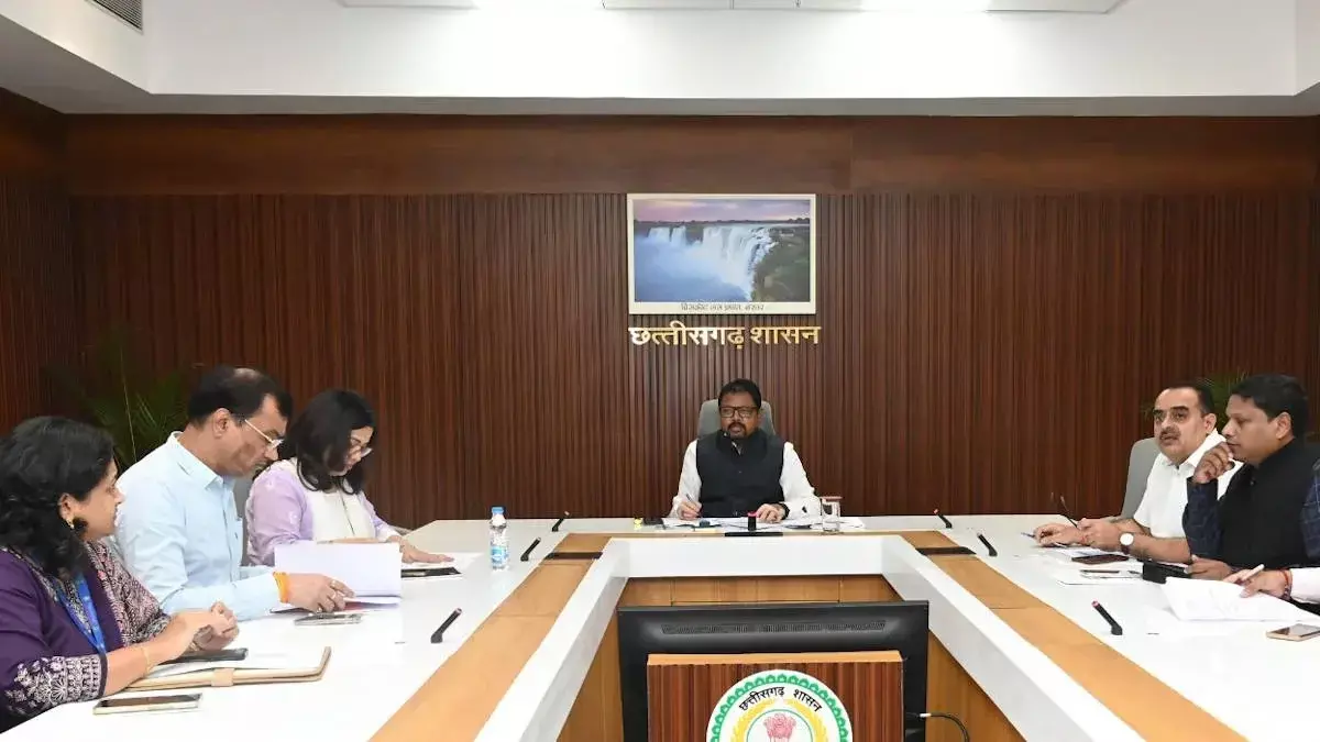 Arnab Cyclone : बंगाल की खाड़ी में उठा चक्रवात अर्नब : 27 से 29 अक्टूबर तक अलर्ट, बस्तर में ज्यादा खतरा; कलेक्टरों को मिले सख्त निर्देश Arnab Cyclone : बंगाल की खाड़ी में उठा चक्रवात अर्नब : 27 से 29 अक्टूबर तक अलर्ट, बस्तर में ज्यादा खतरा; कलेक्टरों को मिले सख्त निर्देश