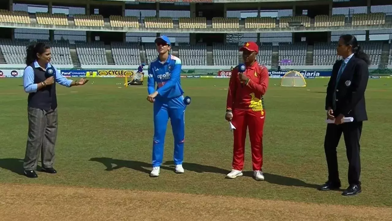 IND W vs ZIM W 3rd ODI: जिम्बाब्वे ने भारत के खिलाफ जीता टॉस, पहले बैटिंग का किया फैसला, भारतीय प्लेइंग 11 में तीन बदलाव IND W vs ZIM W 3rd ODI: जिम्बाब्वे ने भारत के खिलाफ जीता टॉस, पहले बैटिंग का किया फैसला, भारतीय प्लेइंग 11 में तीन बदलाव