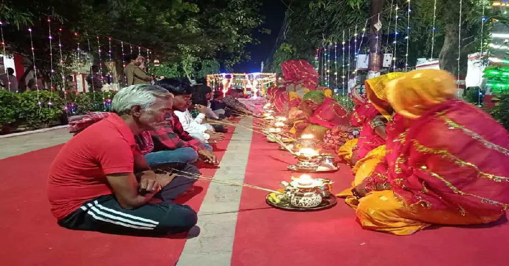 UP News : जेल की चारदीवारी में भी कायम रहा करवा चौथ का प्रेम, 20 महिला बंदियों ने रखा निर्जला व्रत UP News : जेल की चारदीवारी में भी कायम रहा करवा चौथ का प्रेम, 20 महिला बंदियों ने रखा निर्जला व्रत